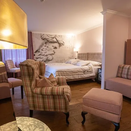 Home Hotel Arosa 3* Arosa