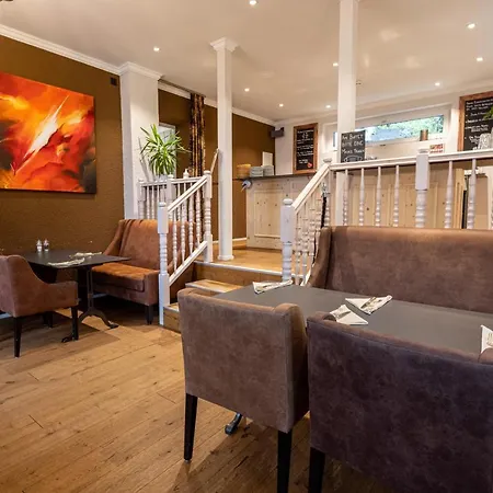Home Hotel Arosa מלון ארוזה