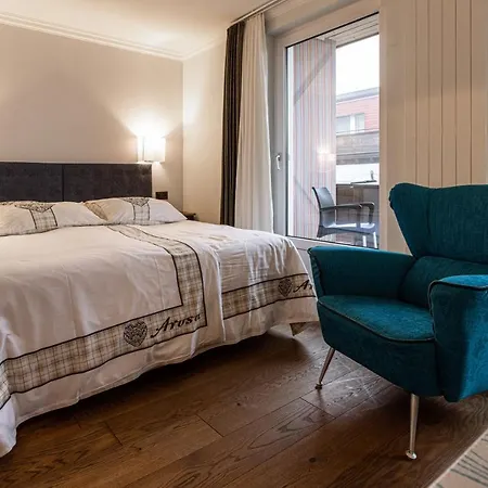 מלון Home Hotel Arosa