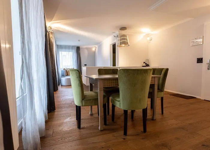 Home Hotel Arosa 3* Arosa