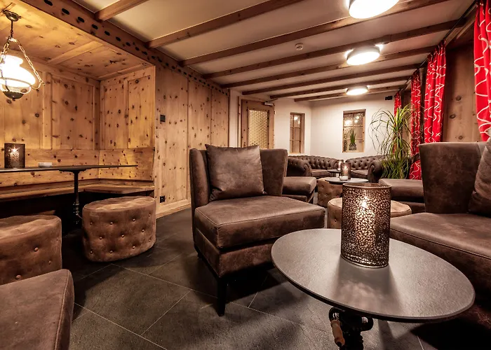 Отель Home Hotel Arosa Ароза