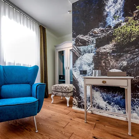 Home Hotel Arosa
